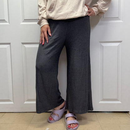 Solid All Day Cropped Pants