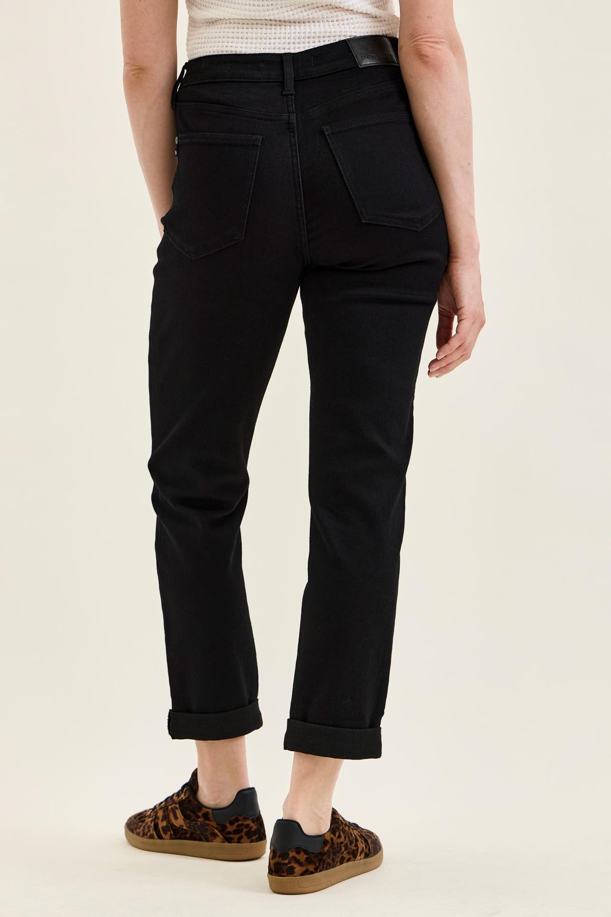 Judy Blue High Waisted Tara Girlfriend- Black