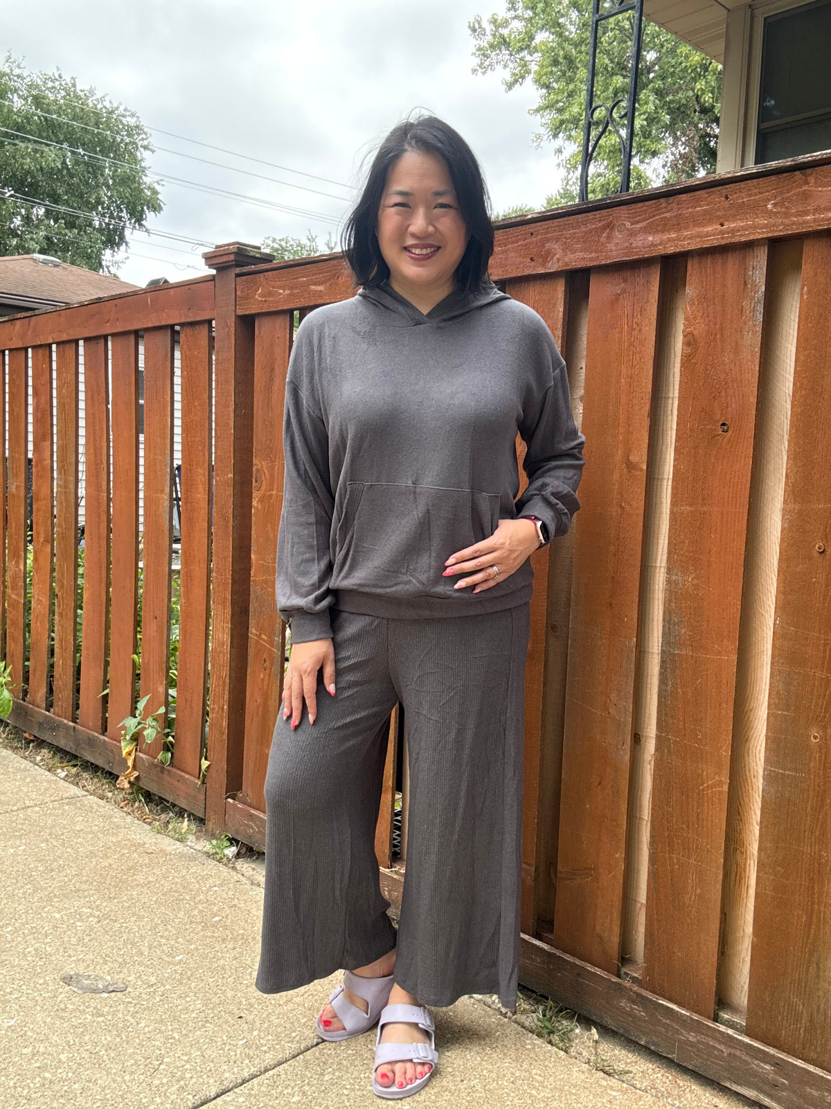 Solid All Day Cropped Pants