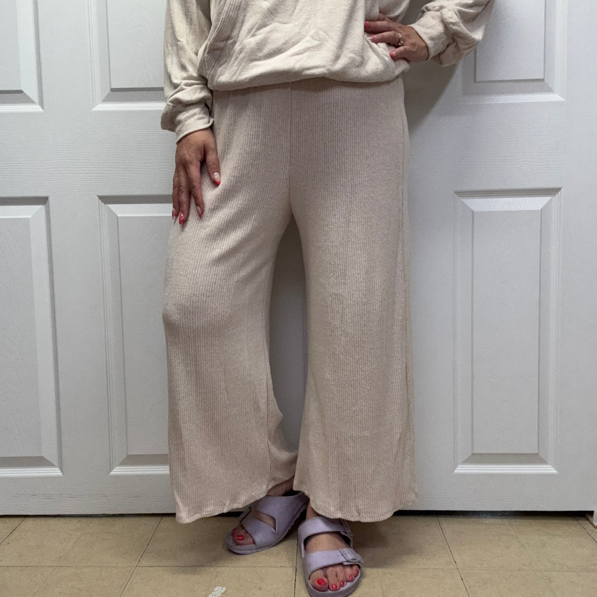 Solid All Day Cropped Pants