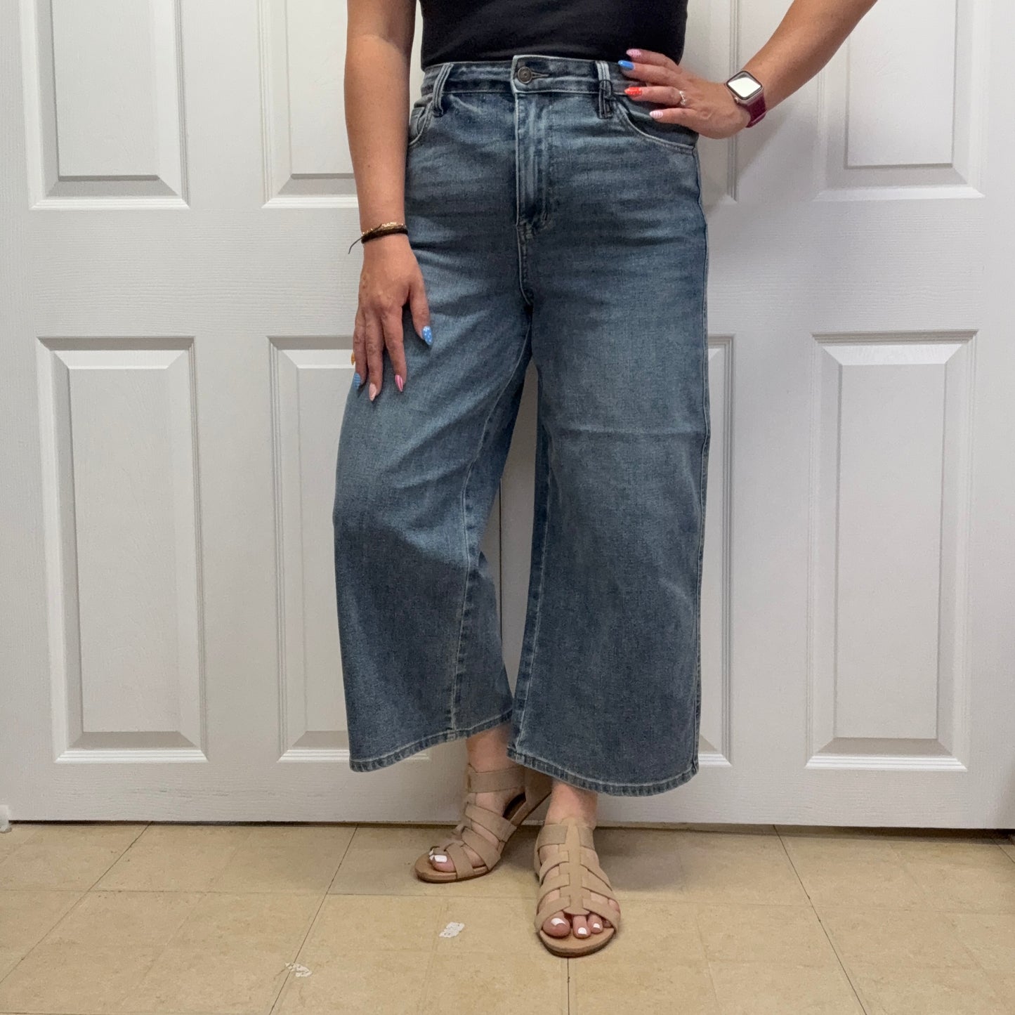Judy Blue High Waisted Dottie Wide Crop 881186