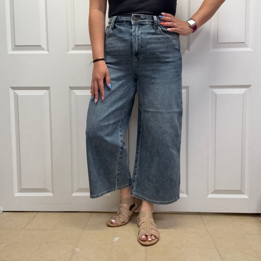 Judy Blue High Waisted Dottie Wide Crop 881186