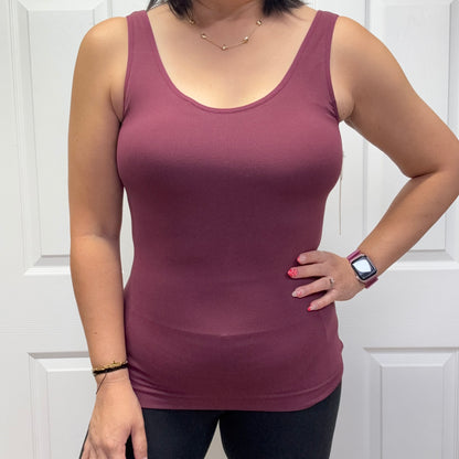 Reversible Seamless Tank with Built-in Bra