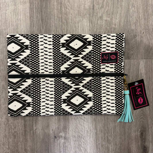 Makeup Junkie - Black/white Aztec