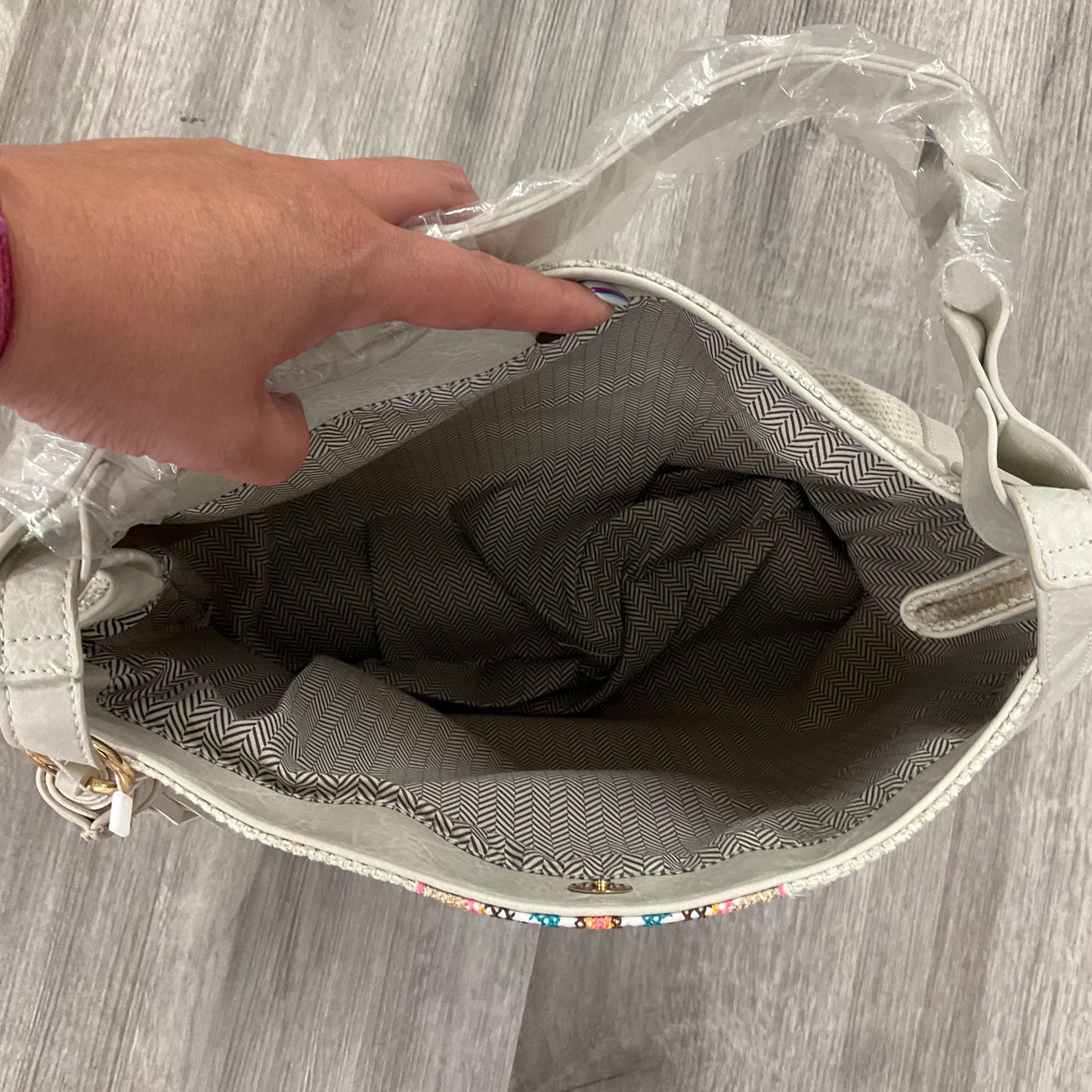Jaylin Tribal Saddle Bag w/ Large Tassel