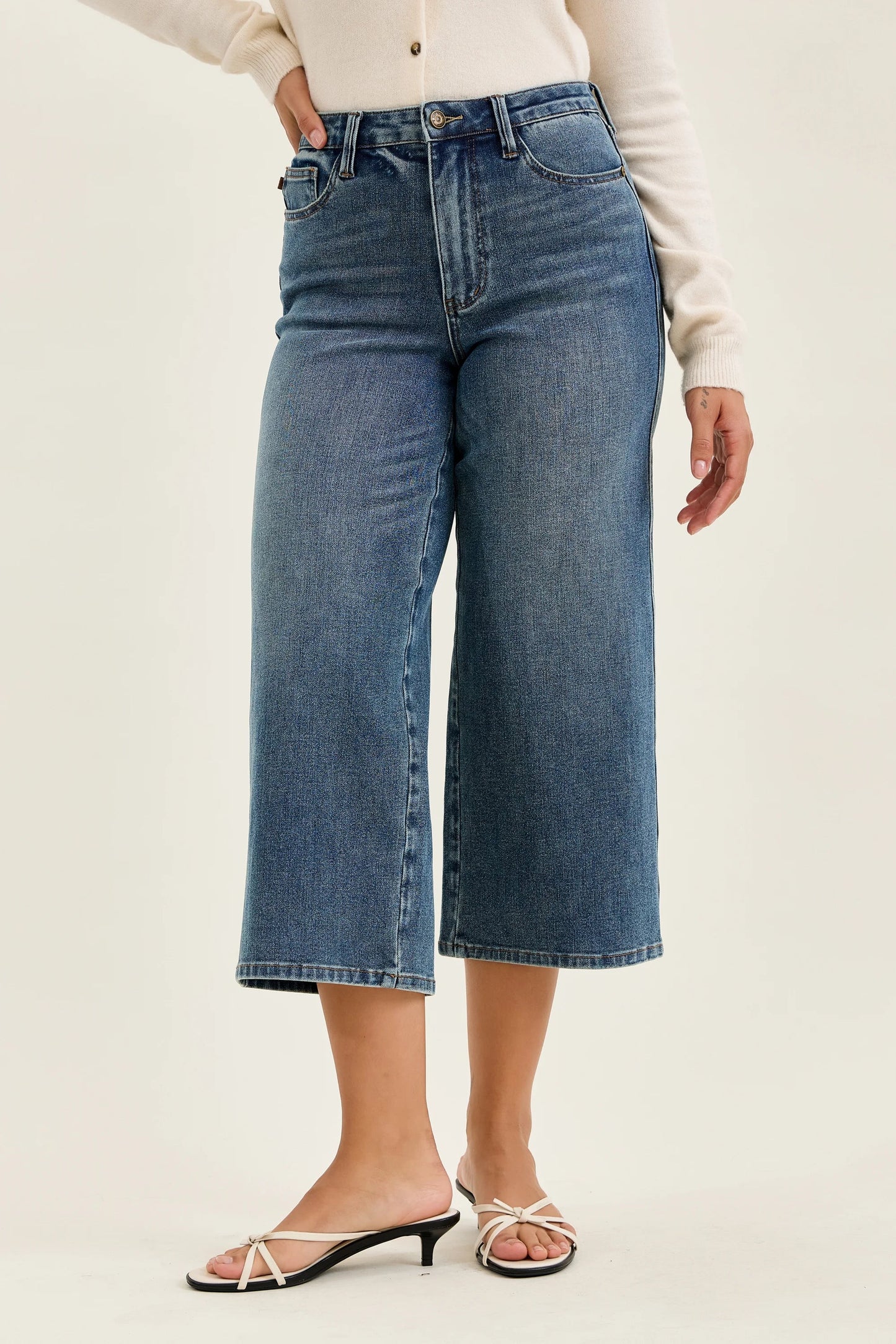 Judy Blue High Waisted Dottie Wide Crop 881186