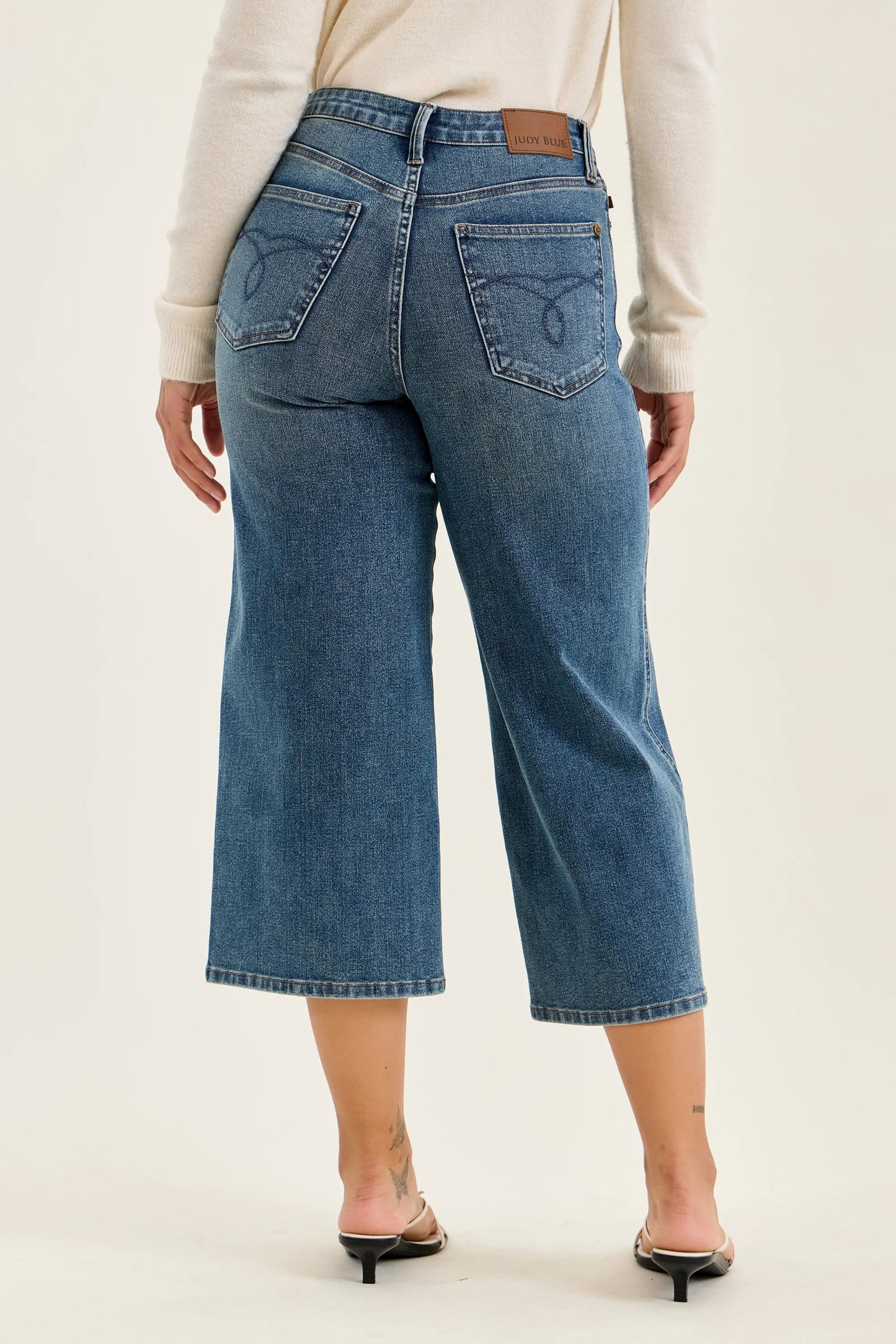 Judy Blue High Waisted Dottie Wide Crop 881186